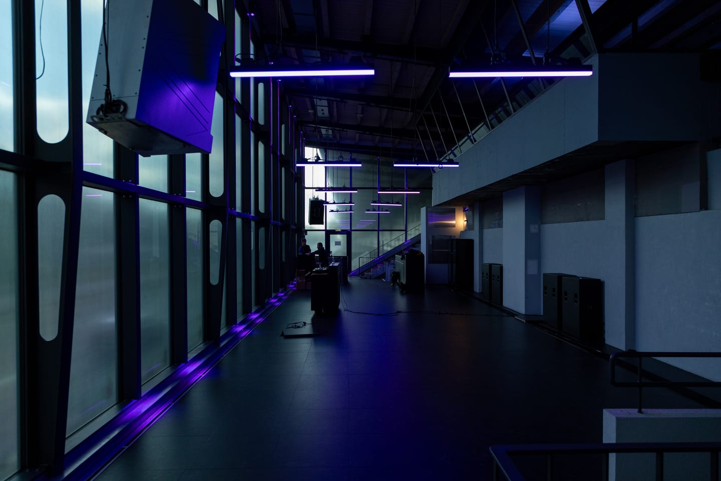Hall - AVUS Tribüne main room